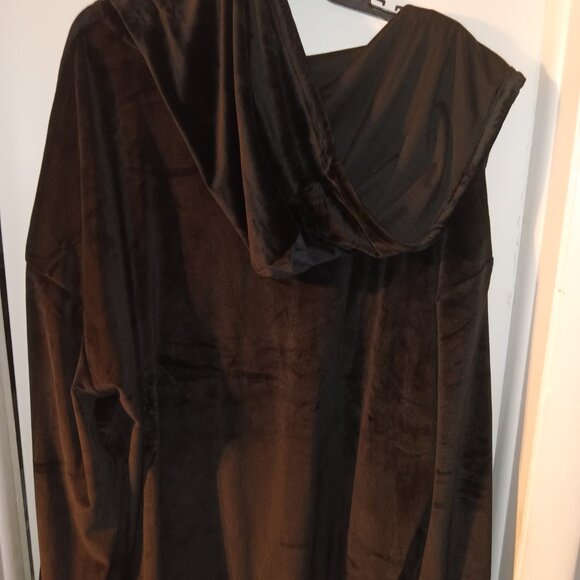 Stylish Black Hooded Jacket - Picture 4 of 4